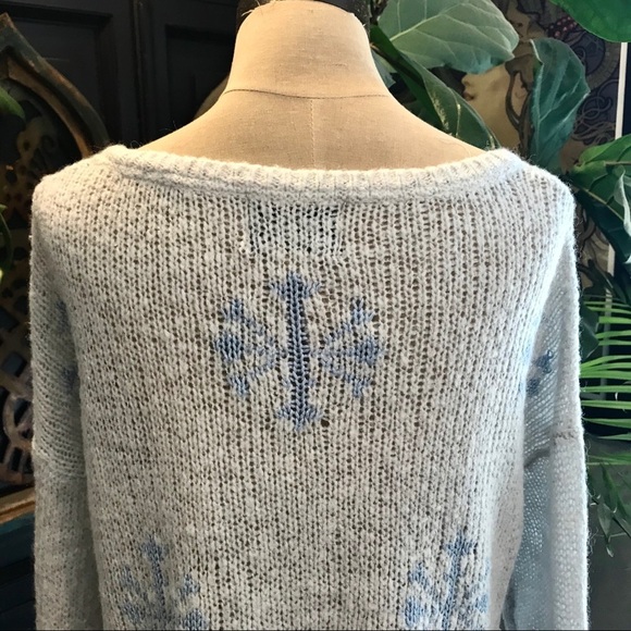 Wildfox Lennon distressed snowflake sweater - Picture 10 of 12